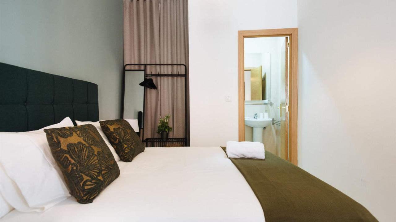 Chiqui And Vicente Suite Apartments Sevilla Eksteriør bilde