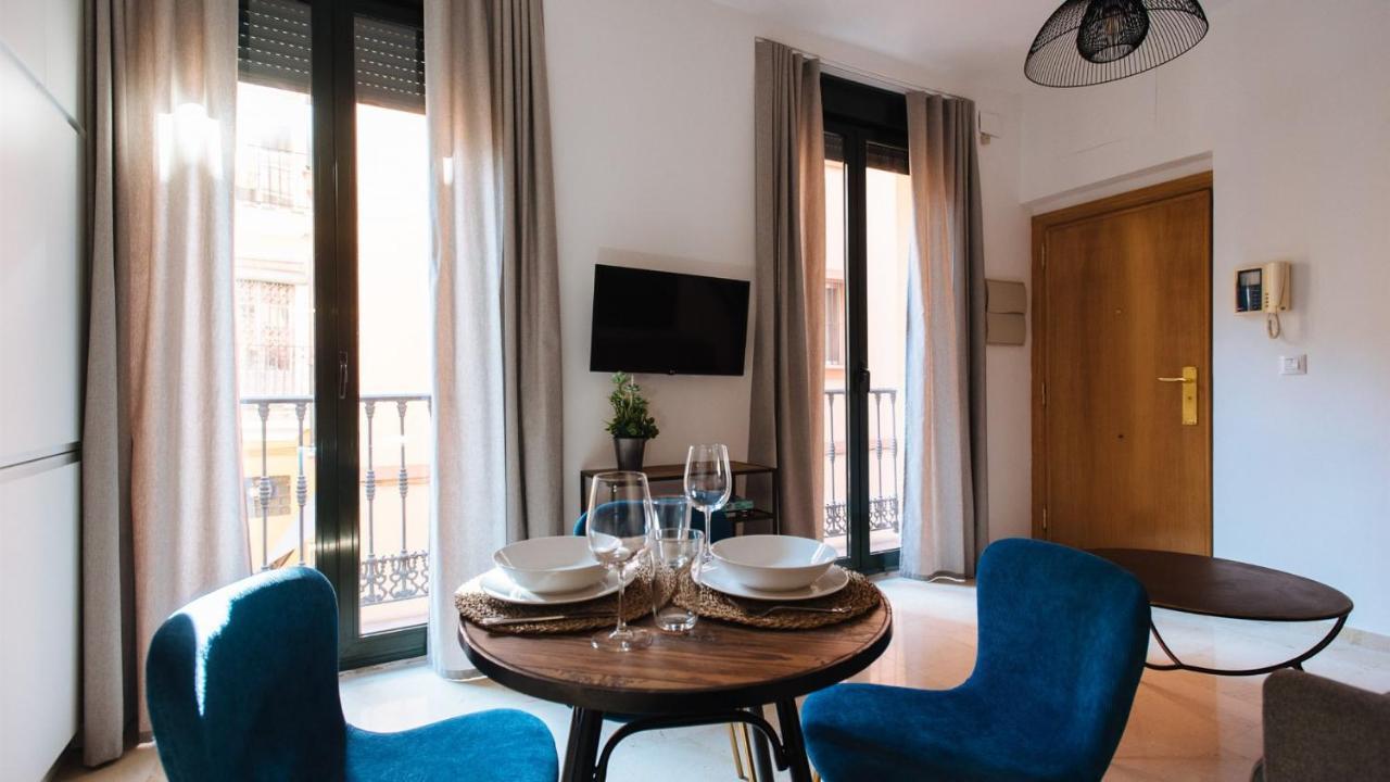 Chiqui And Vicente Suite Apartments Sevilla Eksteriør bilde